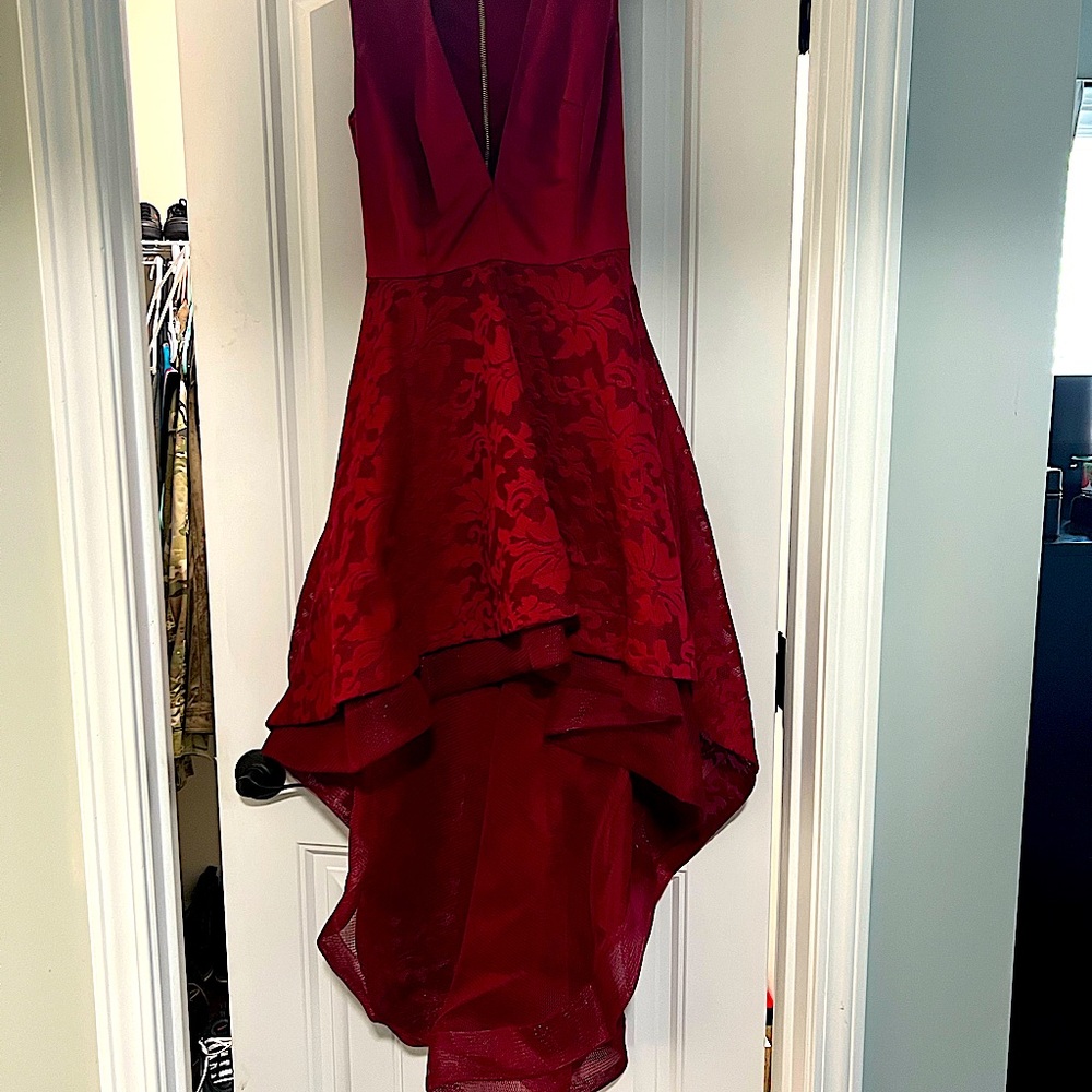 Beautiful dress. Wear it formal or any special occasion. Great material.